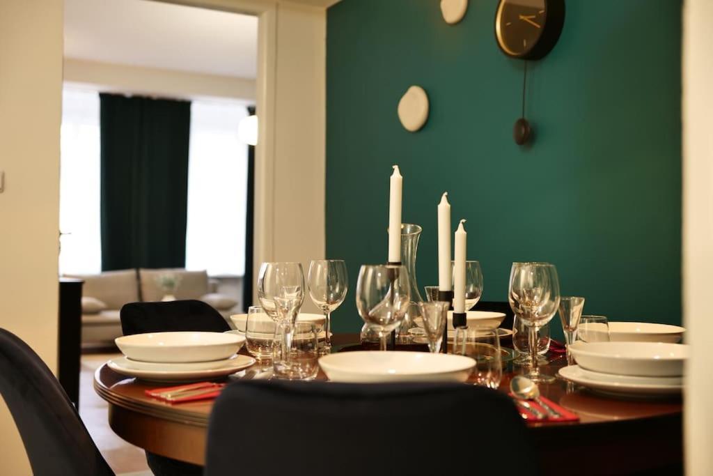 Apartment Stylish 3bd Riverfront