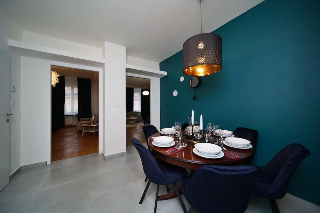 Apartment Stylish 3bd Riverfront
